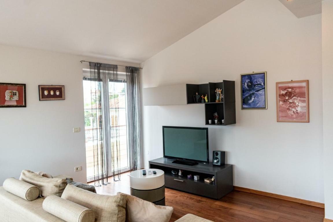 House Mia Apartment Liznjan Exterior photo