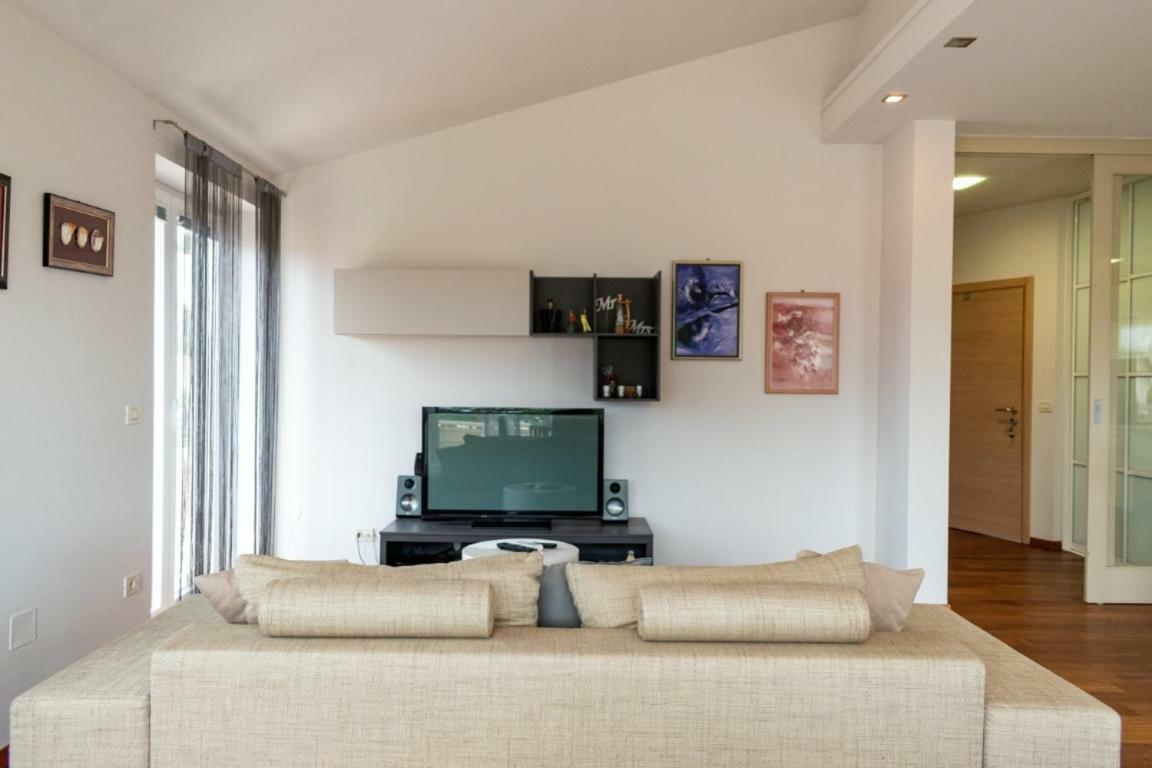 House Mia Apartment Liznjan Exterior photo